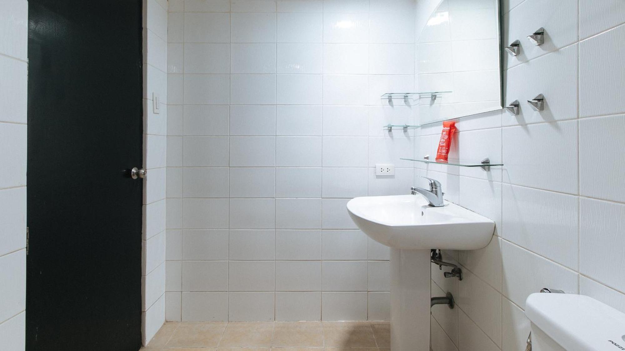 Reddoorz At Kassel Residences Paranaque Paranaque City Eksteriør bilde